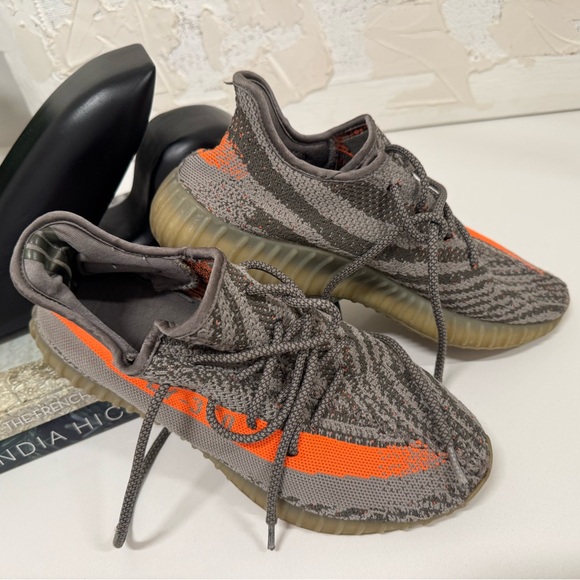 Adidas Yeezy Boost 350 v2 Men’s 8.5 Carbon Beluga Kanye HQ7045 - Picture 3 of 15